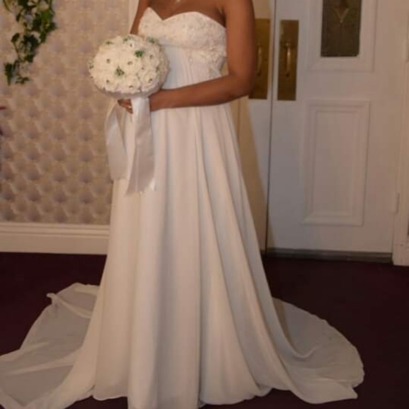 Wedding dress